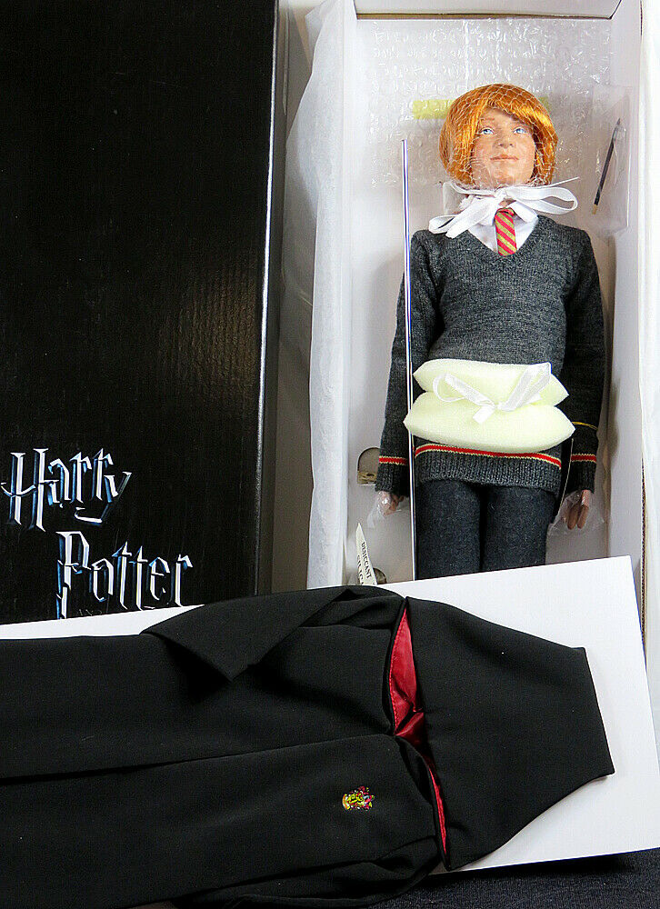 Tonner Harry Potter - 17" Ron Weasley At Hogwarts