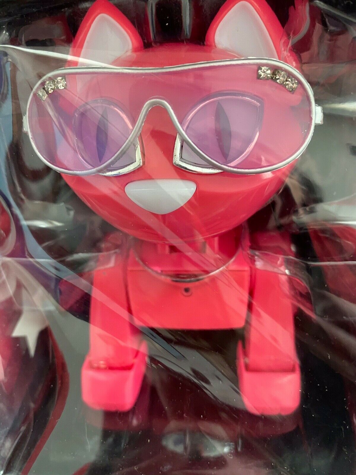 Silverlit Hip Pop Pets Ikool Kat Hot Pink Cat Interactive Pet Mp3 Speakers