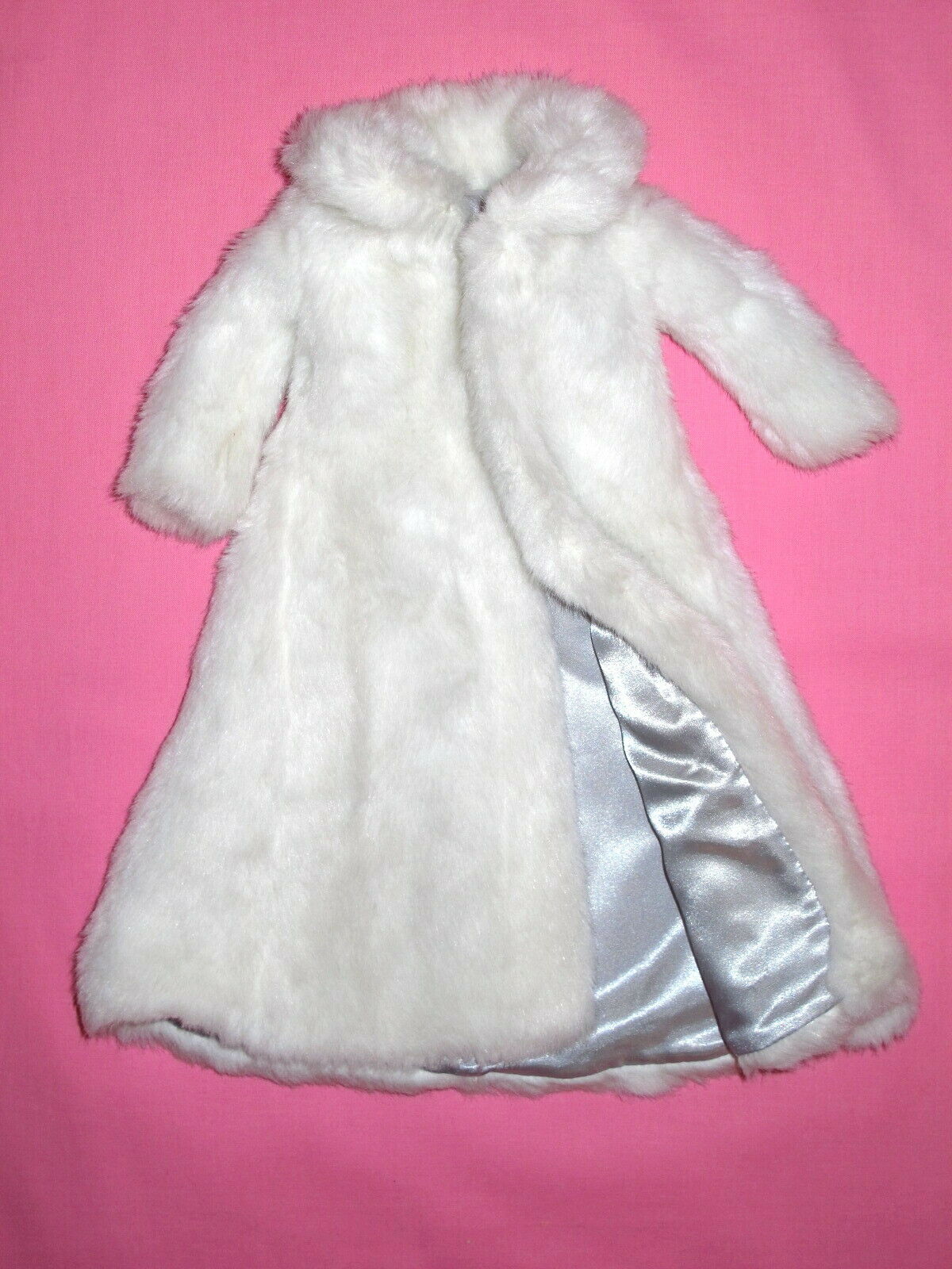 Tonner - Legend In White 16" Tyler Wentworth Fashion Doll Coat