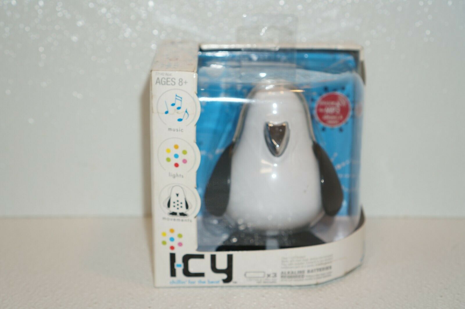 Tiger Electronics Icy The Penguin Chillin' To The Beat Speaker Ages 8+ Nip New